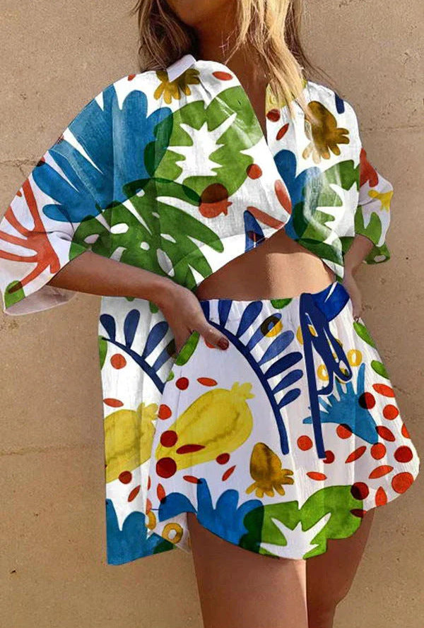 Conjunto estampado de camiseta y shorts